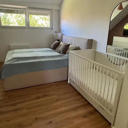 Apartamento Klimatisierte 3 Mitten Im Herz Von Nieder-olm Nieder-Olm (Rhineland-Palatinate)